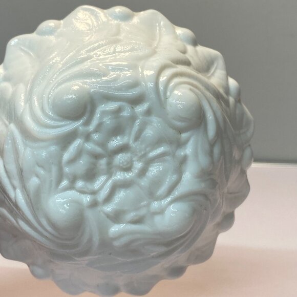 Vintage Wild Rose Milk Glass Indiana Glass Fruit Cocktail Bowl Collectible Home - Picture 6 of 8